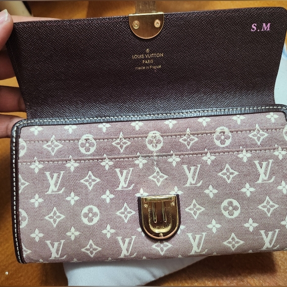 Authentic Louis Vuitton Monogram Idylle Pattern Sarah Wallet ( Mini Lin) - Picture 11 of 14